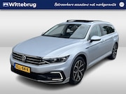 Volkswagen Passat - Variant 1.4 TSI PHEV GTE / AUTOMAAT/ PANO/ LEER/ APP-CONNECT