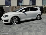 Seat Leon - 2.0 TFSI FR|Cruise| PDC| Airco|Navigatie| Sportief