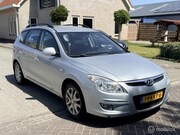 Hyundai i30 - 1.6i Dynamic