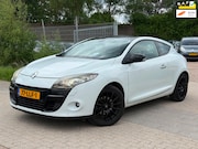 Renault Mégane - Coupé 1.6 Dynamique Pano Navi PDC Xenon