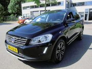 Volvo XC60 - 2.0 D3 FWD GRIJS KENTEKEN PANO DAK NAVI BLACK LINE DEALER AU