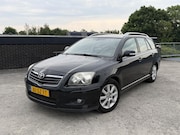 Toyota Avensis - 2.0 D-4D EXECUTIVE | CLIMA | APK 7-2027