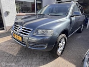 Volkswagen Touareg - 3.2 V6