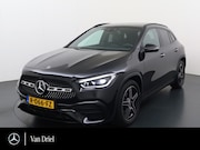 Mercedes-Benz GLA-Klasse - 180 AMG line | Pano Memory Multibeam Keyless