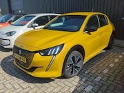 Peugeot e-208 - EV GT 350 50 kWh 136pk | Navigatie | Parkeersensoren | 93% S