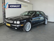 Jaguar XJ - 4.2 V8 XJ-R Sunroof 20 inch Tv achterin