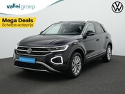 Volkswagen T-Roc - 1.5 TSI 150 pk DSG Style | Trekhaak | Park Assist | Stoelver