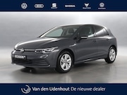 Volkswagen Golf - 1.5 TSI 130pk Life Business / Camera / LED Plus / Stoelverwa