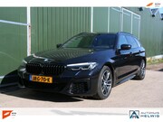 BMW 5-serie - Touring 530e xDrive M-SPORT, ZWART LEER, PANORAMADAK, NAVIGA