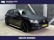 Volkswagen Touareg - 3.0 TSi eHybrid 4MOTION R | Luchtvering | Panoramadak | Trek