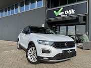 Volkswagen T-Roc - 1.5 TSI Sport Panodak Navi Camera El.Klep Trekhaak
