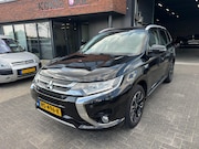 Mitsubishi Outlander - 2.0 PHEV Executive Edition CAMERA CRUISE LEDER TREKHAAK FACT
