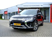 Mitsubishi Outlander - 2.0 2WD Limited+ 7-pers Aut. Pano|Leder|Clima|Cam