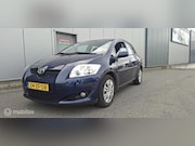 Toyota Auris - 1.6-16V Sol Business