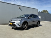 Toyota RAV4 - 2.0 VVT-i AWD Executive | Trekhaak