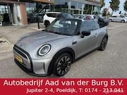 MINI Cabrio - 1.5 Resolute Edition Automaat . Navigatie , Camera