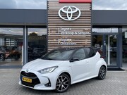 Toyota Yaris - 1.5 Hybrid Executive | Bi-Tone | All Seasons