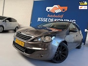 Peugeot 308 - 1.2 e-THP Blue Lease Executive Automaat/ panoramadak/leder/n