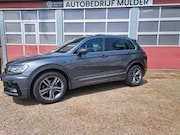 Volkswagen Tiguan - 1.5 TSI 150 Pk ACT R-Line Highline Panodak Digital
