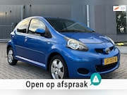 Toyota Aygo - 1.0-12V Access / 5-deurs / Airco / Parkeersensoren