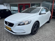Volvo V40 - 2.0 T2 Momentum 1e eigenaar Navi/PDC/Bluethooth