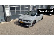 Volkswagen Golf - 2.0 TSI GTI Clubsport | 300 PK | Automaat | Stoel en Stuurve
