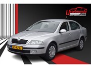 Skoda Octavia - 2.0 FSI Ambiente AUTOMAAT 125.077 KM NAVI