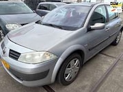 Renault Mégane - 2.0-16V Dynamique Luxe AUTOMAAT-airco