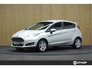 Ford Fiesta - 1.0 Titanium | Parkeersensoren Achter | LM Velgen | Clima |