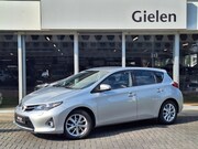 Toyota Auris - 1.6 VVT-i 132pk Aspiration | Trekhaak, Stoelverwarming, Park
