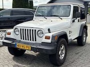 Jeep Wrangler - 2.5i Softtop Sahara Cabrio 1999 Benzine 4X4