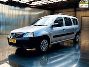 Dacia Logan - MCV 1.6 Ambiance Airco_Mp3_Pas een beurt gehad 1ja
