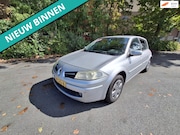 Renault Mégane - 1.6-16V Business Line LEUKE AUTO RIJDT EN SCHAKELT GOED