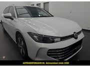 Volkswagen Passat - Variant 2.0 TDI 150 PK Automaat ACC Trekhaak LED Massage 360