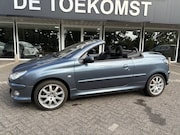 Peugeot 206 - 1.6i 16V Automaat Airco ECC PDC Jaar