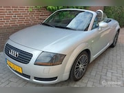 Audi TT - 1.8 5V Turbo ZEER MOOI EN GOED. BOEKJES