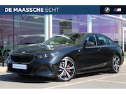 BMW 5-serie - 520i High Executive M Sport Automaat / Panoramadak / Comfort
