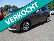 BMW 2-serie Active Tourer - 218i Essential ECC/LEER/LMV/CAMERA/TREKHAAK