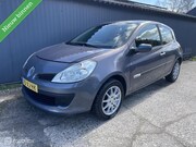 Renault Clio - 1.2-16V Rip Curl Airco//Trekhaak