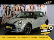 MINI Cooper - 5-Deurs 1.5 *Dealer onderhouden!* - Alarm klasse 3 - Navi -