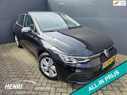 Volkswagen Golf - 1.5 eTSI Style Automaat / Camera / Stoel & Stuur verwarming
