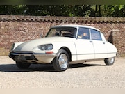Citroën DS - 20 Pallas "Beige Albatros" You would buy the Pallas just for