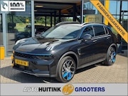 Lynk & Co 01 - 1.5 PHEV Hybrid 261 pk - stuurverwarming - Zwarte hemel - Nw