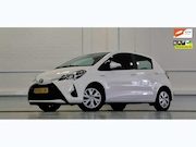 Toyota Yaris - 1.5 Hybrid Active Navigatie Allseason Cruise Clima 100% Onde