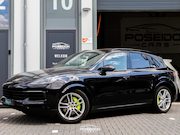 Porsche Cayenne - 3.0 E-Hybrid PANO | HEAD-UP | SOFTCLOSE | BOSE | LUCHTVERING