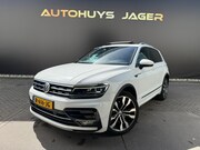 Volkswagen Tiguan - 2.0 TSI 4Motion Highline Pano Carplay Keyless Camera 4x4
