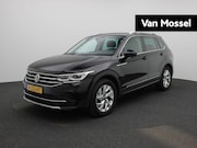 Volkswagen Tiguan - 1.5 TSI Elegance 150 PK| Dealeronderhouden | Trekhaak | Navi