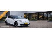 Volkswagen ID.3 - Pro 58 kWh Alcantara LED CarPlay PDC Stoelverwarming