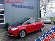 Lancia Ypsilon - 0.9 TwinAir Bl.&Red Pdc|Lm-velgen|Airco