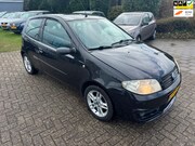 Fiat Punto - 1.2-16V SportSound *START NIET